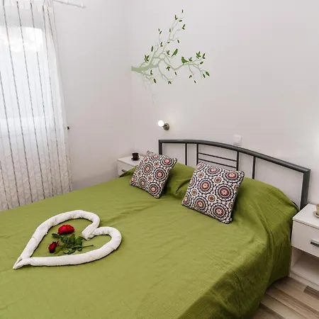 Holiday Home Kerniat Pula Exterior photo