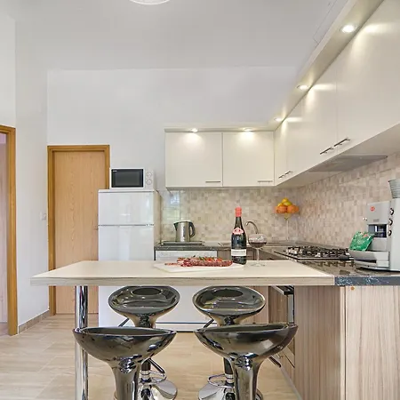 Holiday Home Kerniat Pula Exterior photo